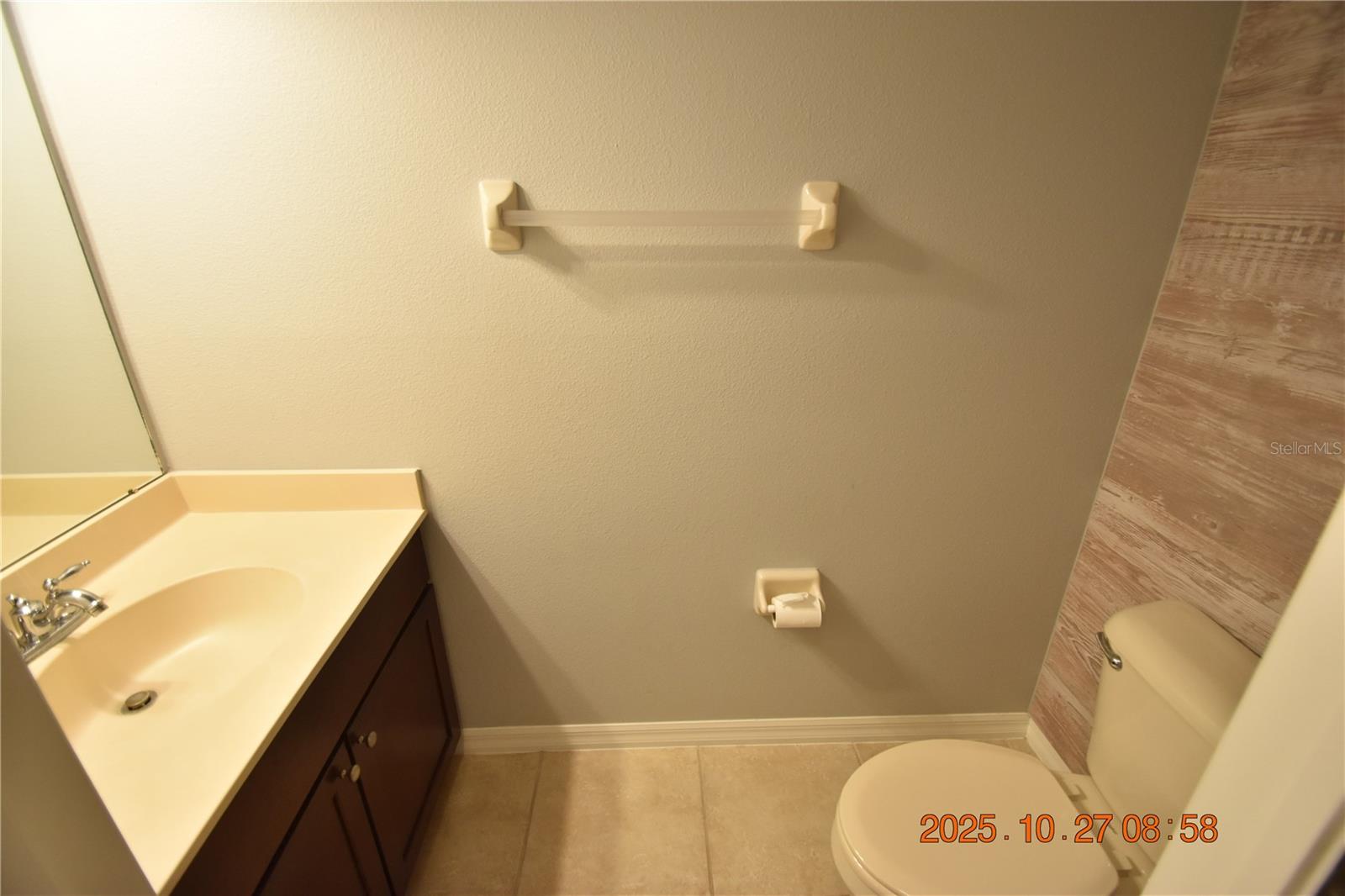 8806 CAMERON CREST DR, TAMPA, FL, 33626