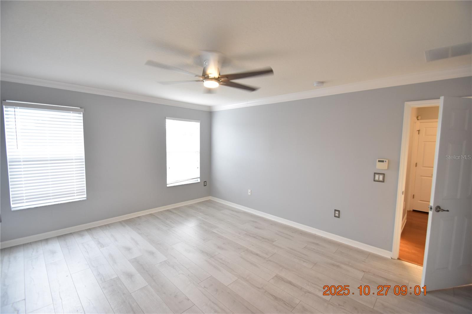 8806 CAMERON CREST DR, TAMPA, FL, 33626