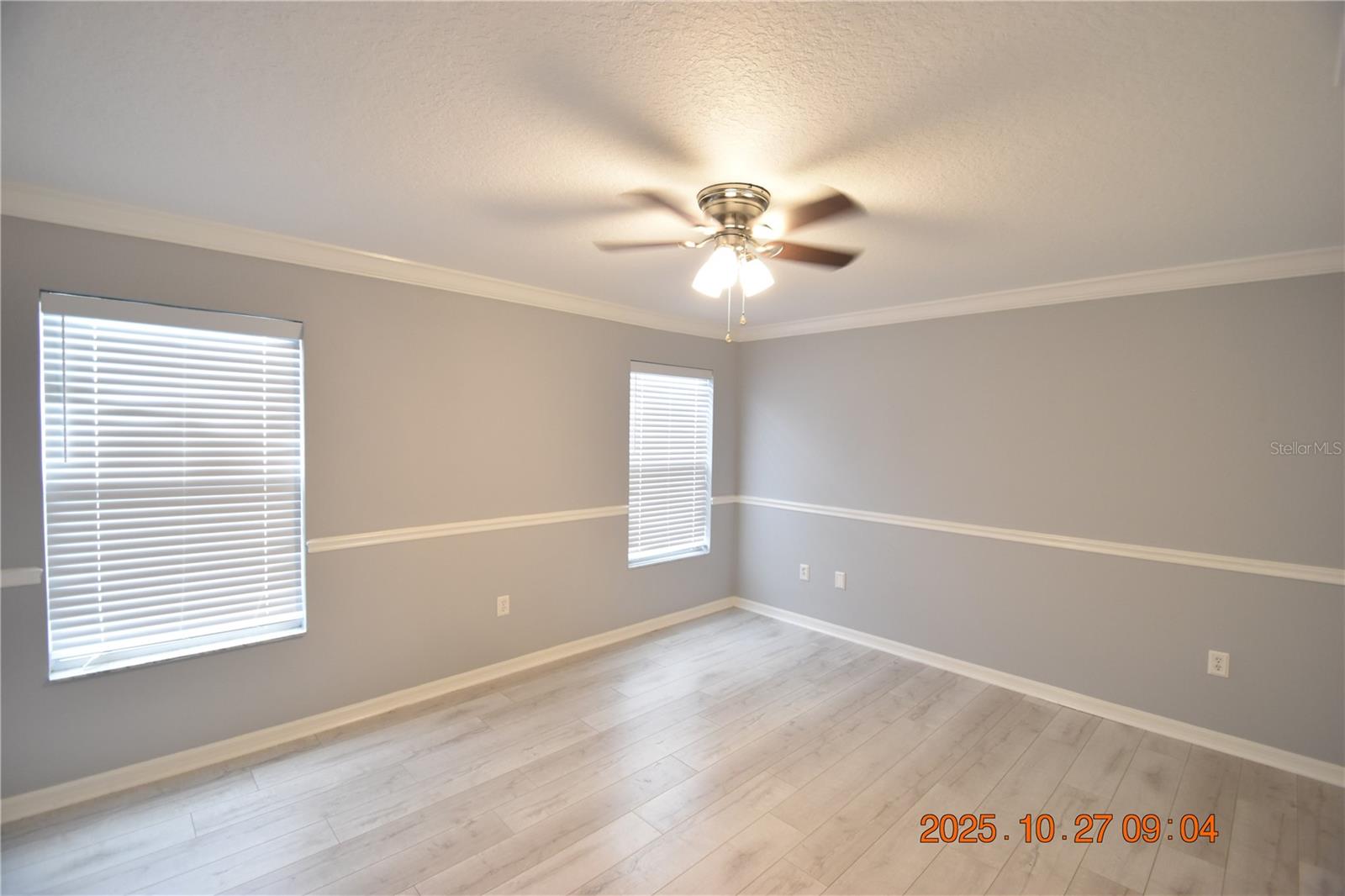 8806 CAMERON CREST DR, TAMPA, FL, 33626