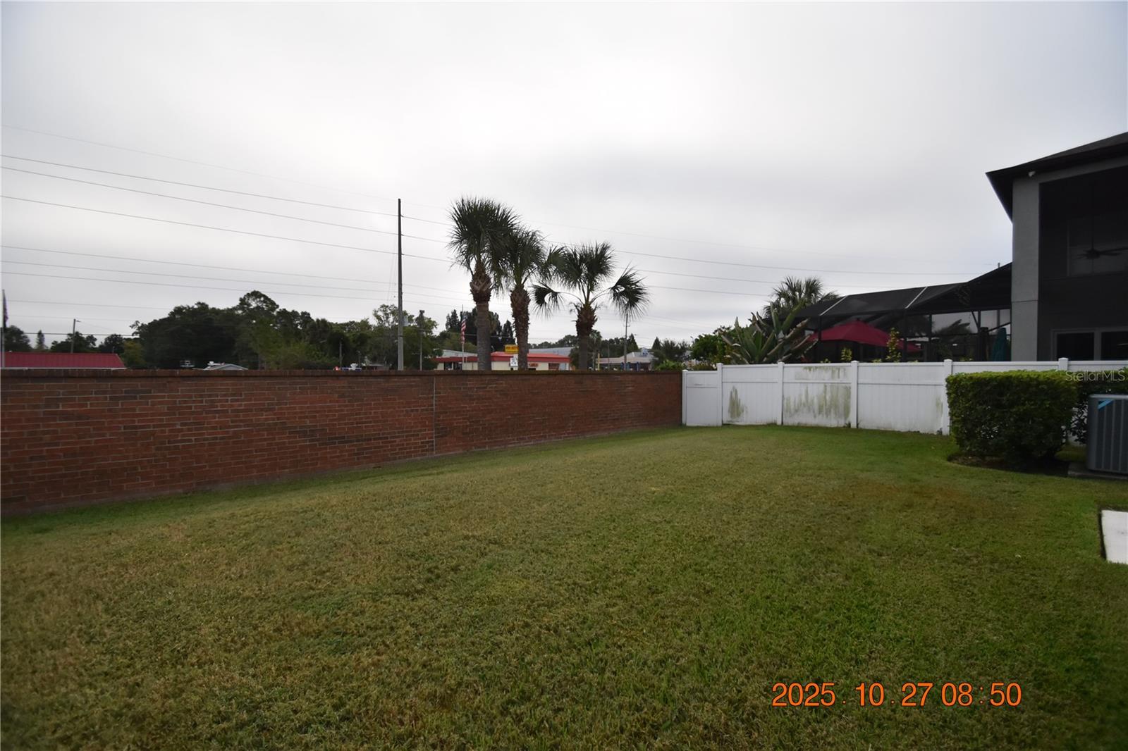 8806 CAMERON CREST DR, TAMPA, FL, 33626