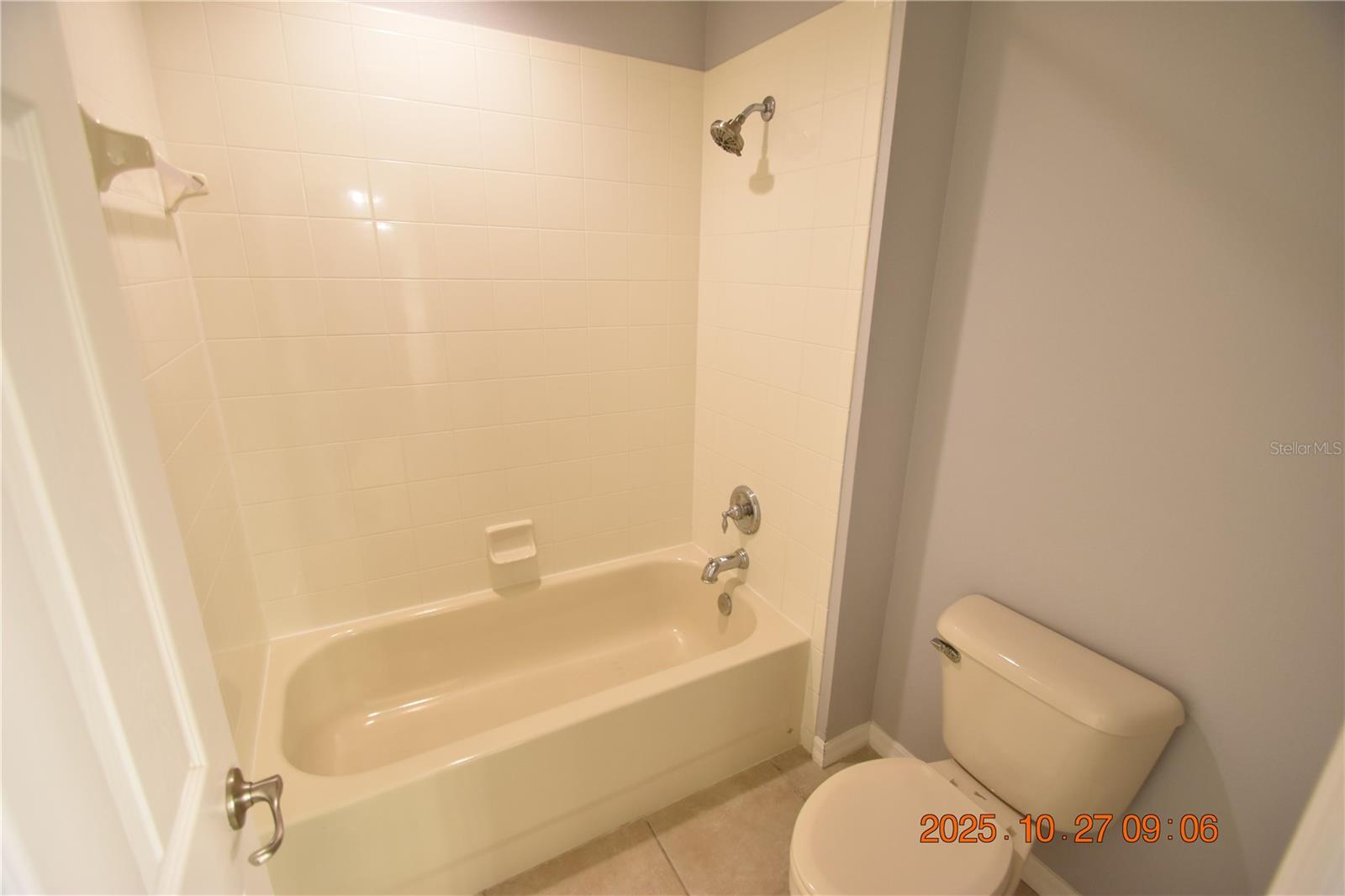 8806 CAMERON CREST DR, TAMPA, FL, 33626