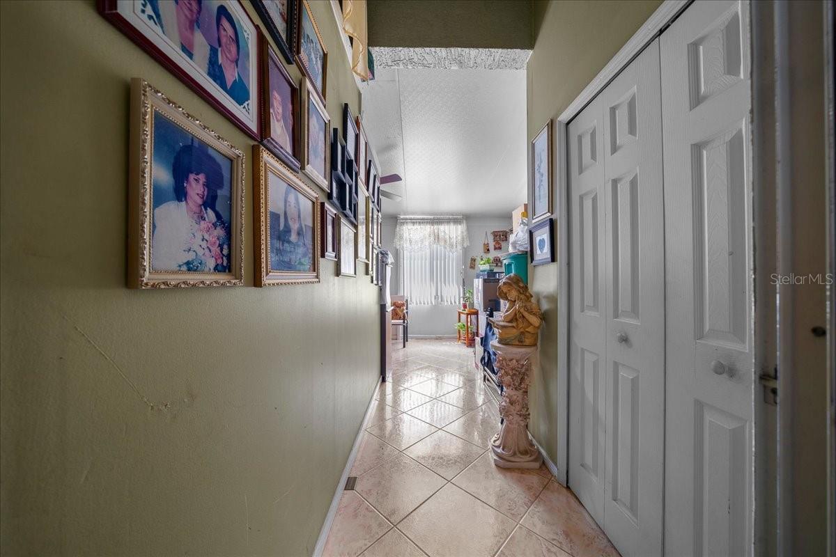 1010 RAINING MEADOWS LN, ORLANDO, FL, 32824