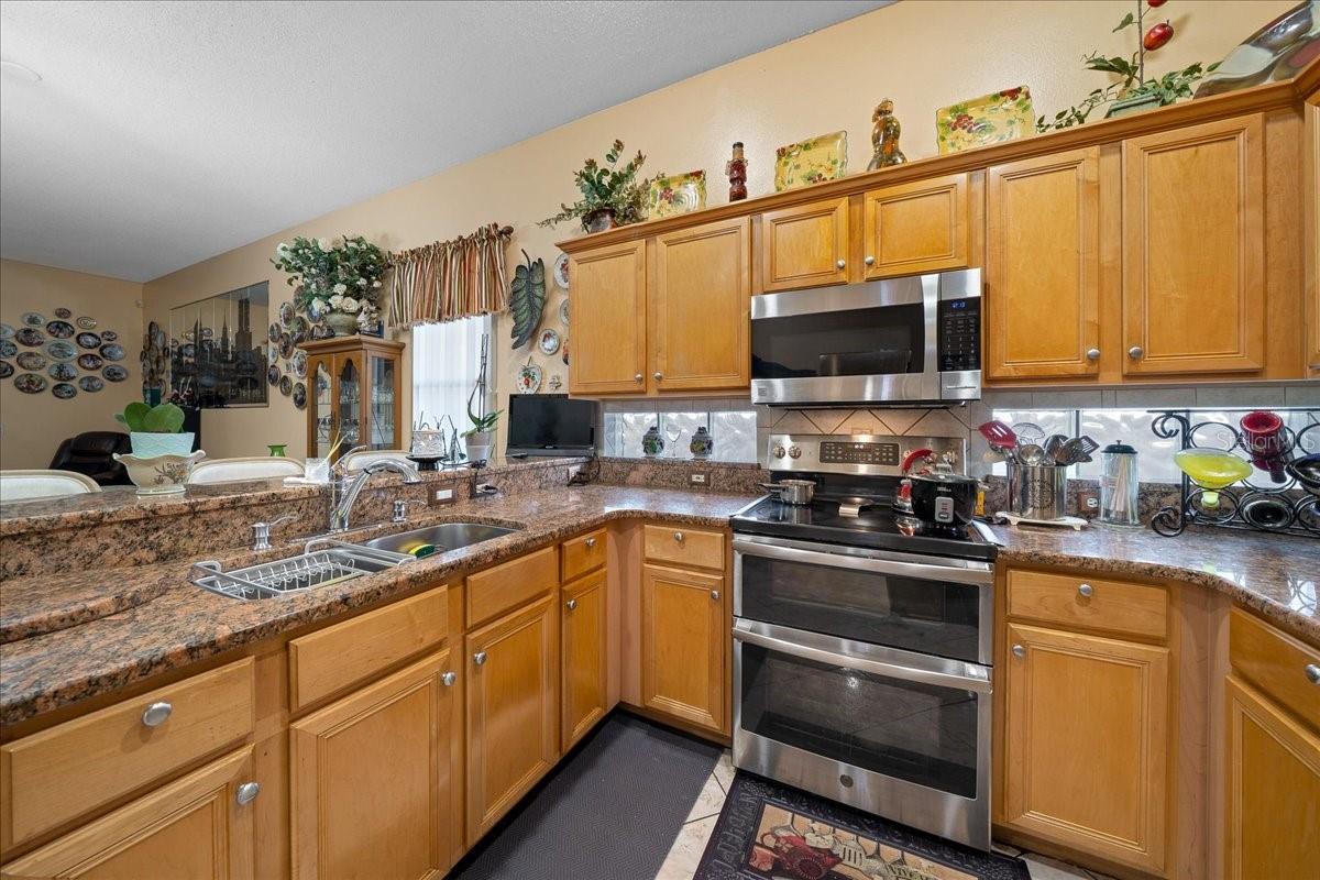 1010 RAINING MEADOWS LN, ORLANDO, FL, 32824