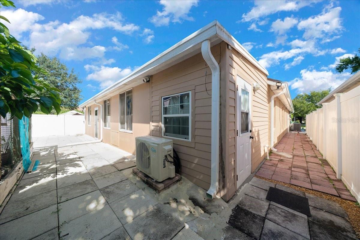 1010 RAINING MEADOWS LN, ORLANDO, FL, 32824