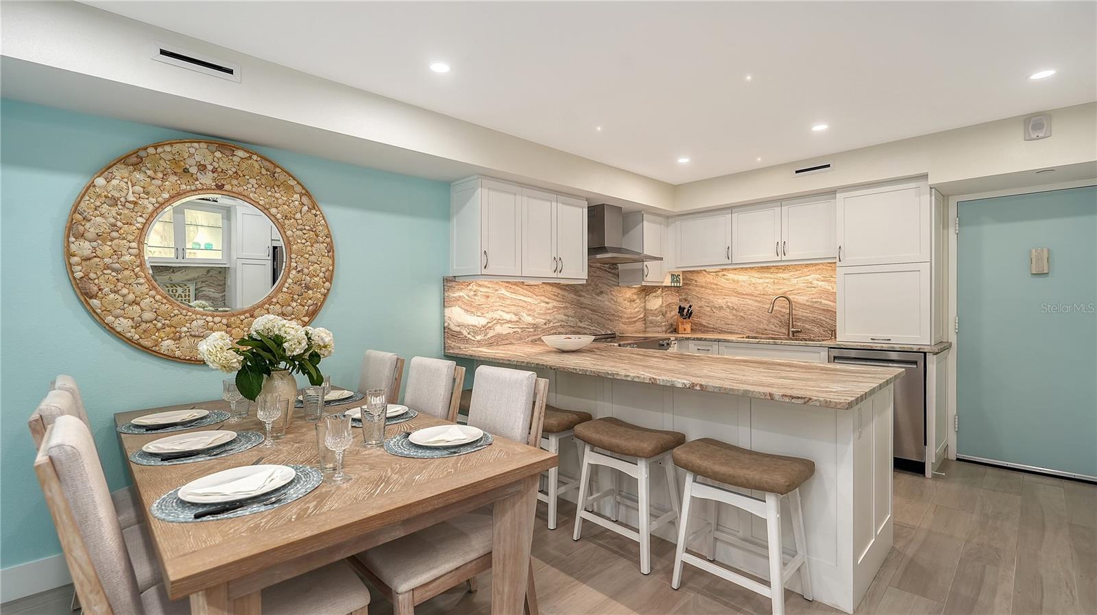 1000 LONGBOAT CLUB RD #402, LONGBOAT KEY, FL, 34228