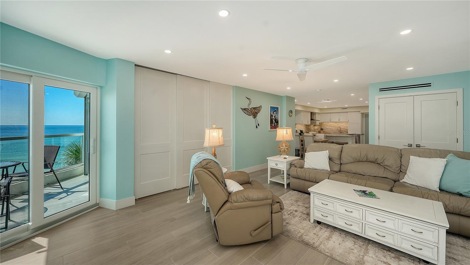 1000 LONGBOAT CLUB RD #402, LONGBOAT KEY, FL, 34228