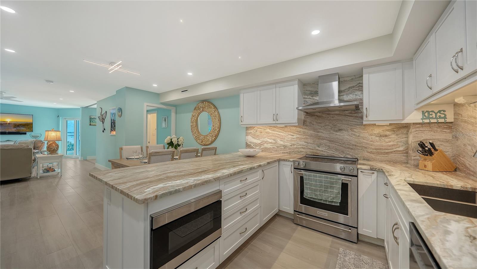 1000 LONGBOAT CLUB RD #402, LONGBOAT KEY, FL, 34228