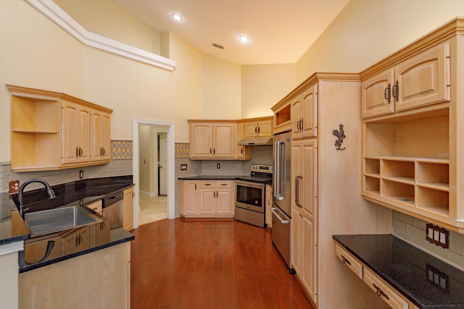 4829 SHORELINE CIR, SANFORD, FL, 32771