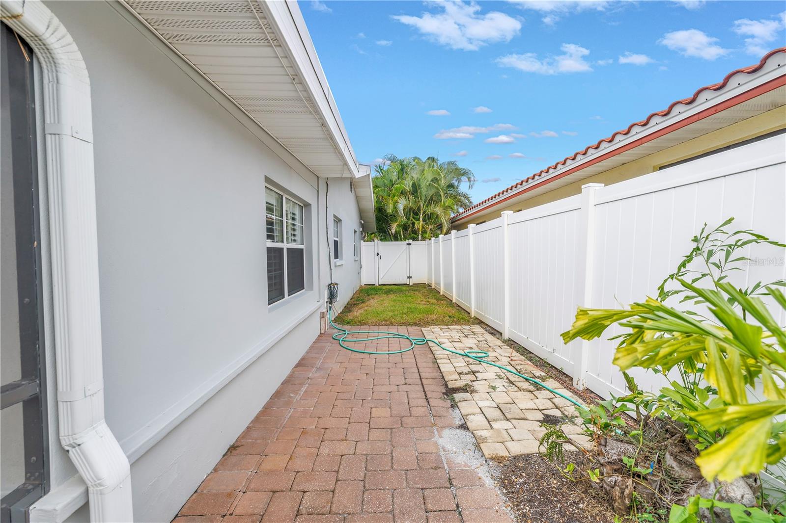 196 1ST ST W, TIERRA VERDE, FL, 33715