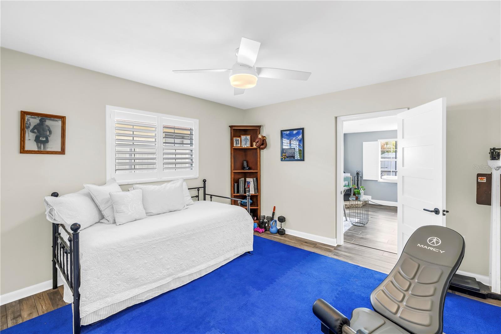 196 1ST ST W, TIERRA VERDE, FL, 33715