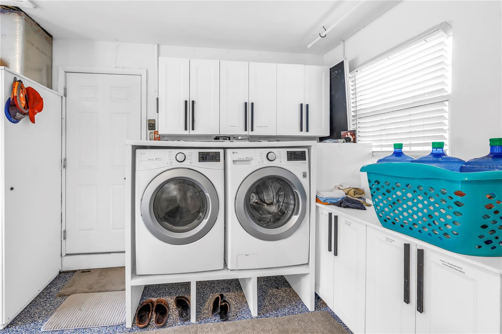 196 1ST ST W, TIERRA VERDE, FL, 33715