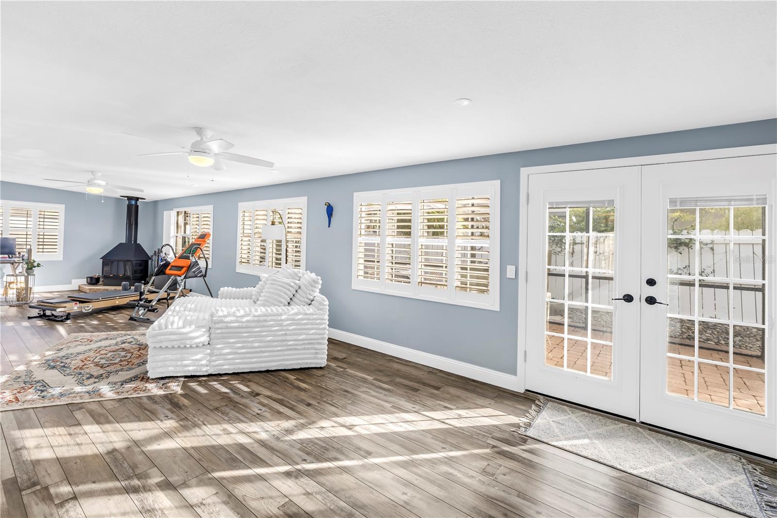 196 1ST ST W, TIERRA VERDE, FL, 33715