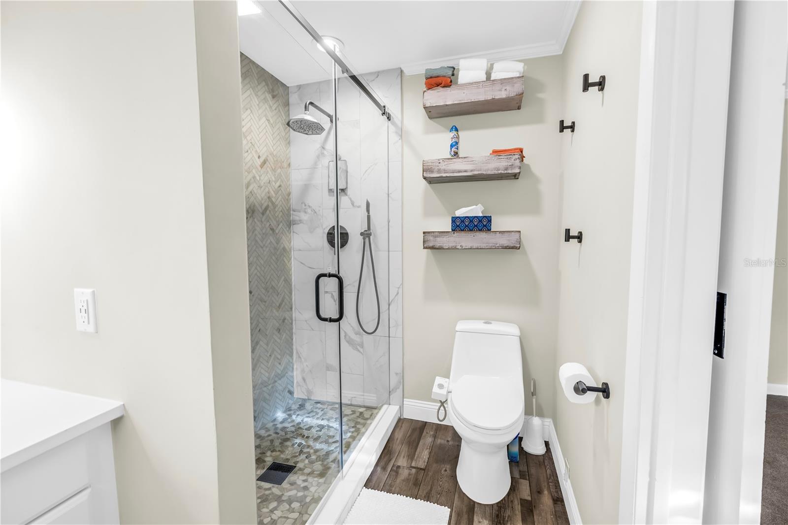 196 1ST ST W, TIERRA VERDE, FL, 33715