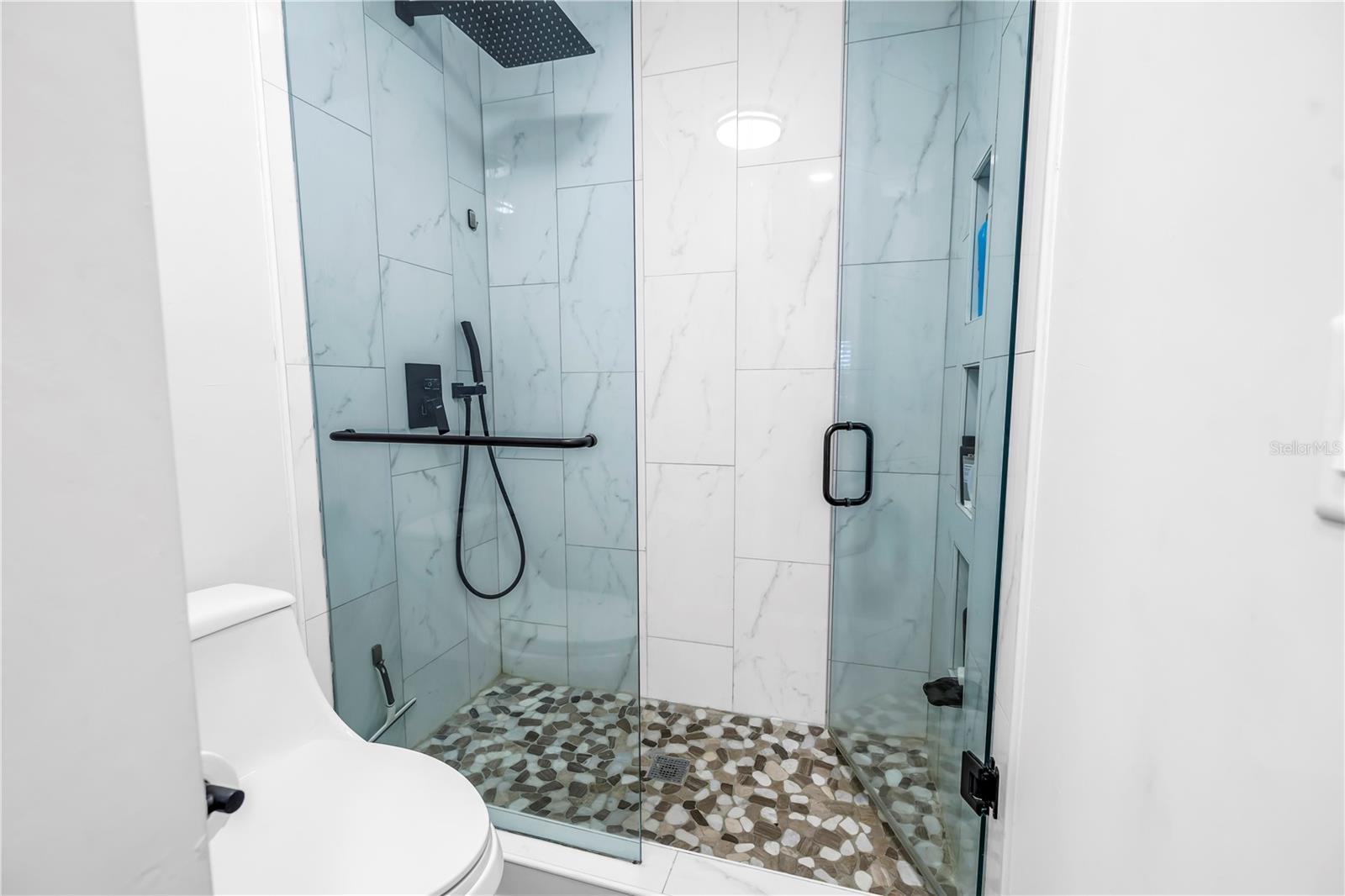 196 1ST ST W, TIERRA VERDE, FL, 33715