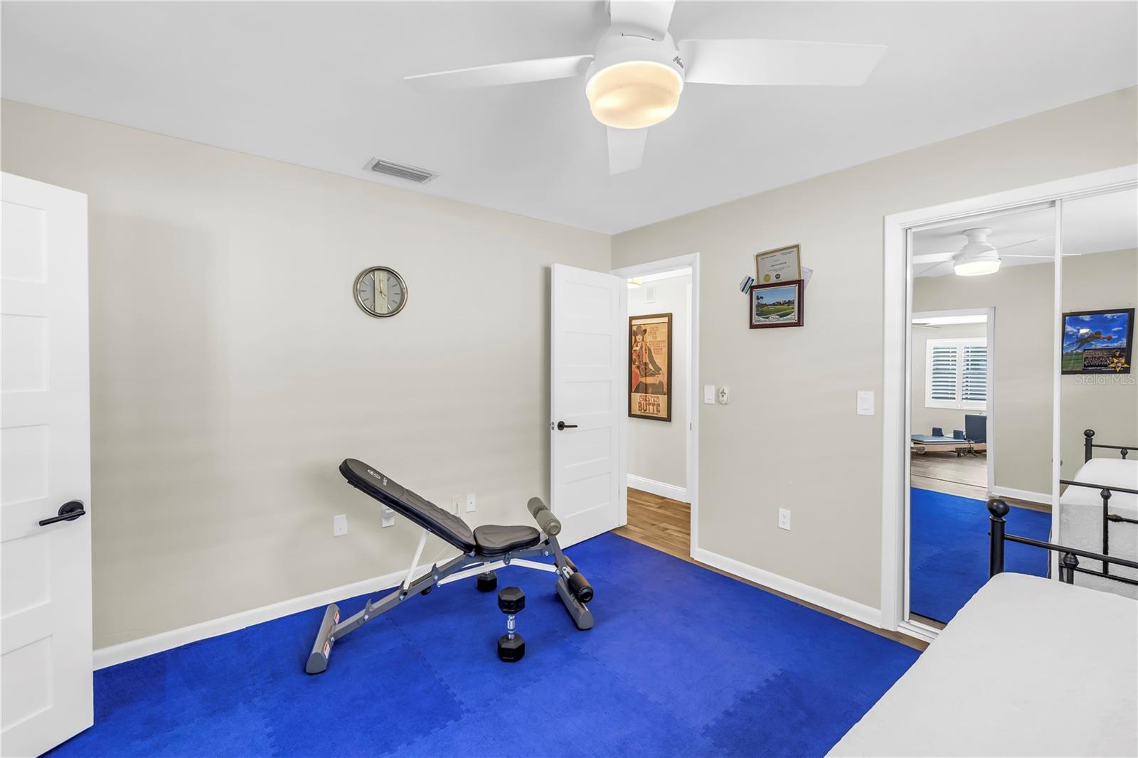 196 1ST ST W, TIERRA VERDE, FL, 33715