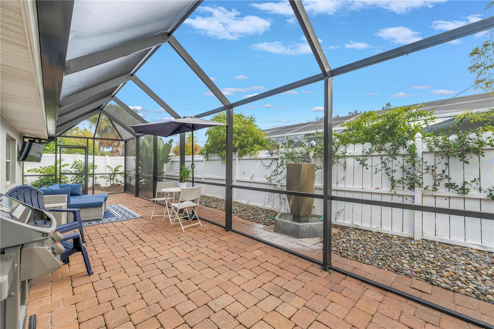 196 1ST ST W, TIERRA VERDE, FL, 33715