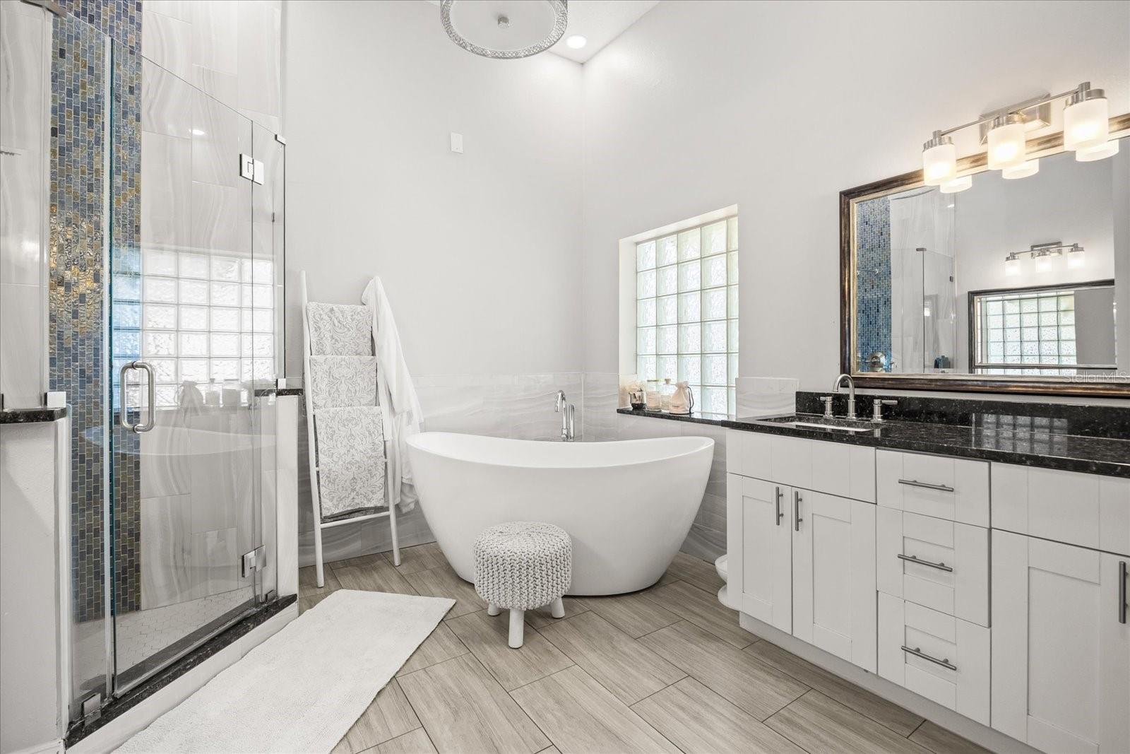 8663 NICOLEWOOD CT, ORLANDO, FL, 32836