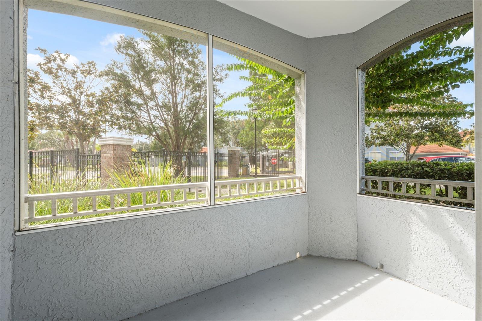 18001 RICHMOND PLACE DR #215, TAMPA, FL, 33647