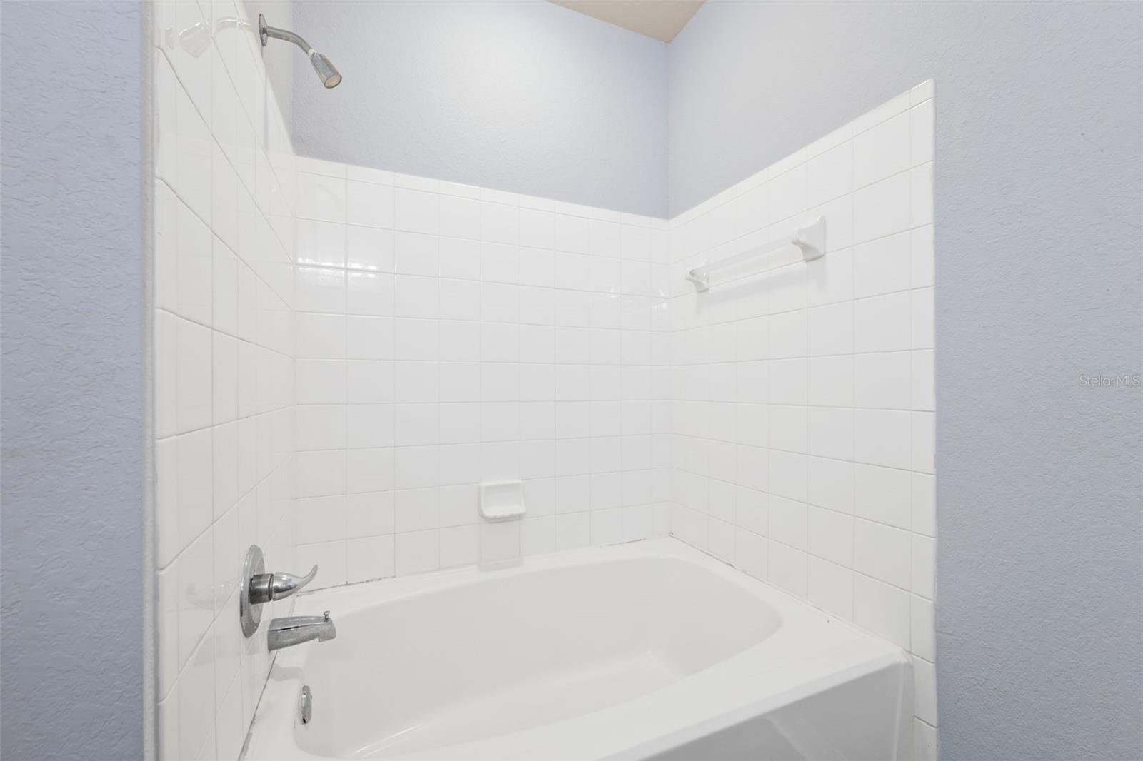 18001 RICHMOND PLACE DR #215, TAMPA, FL, 33647