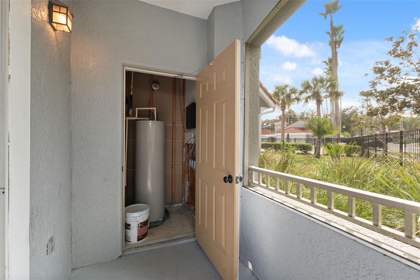 18001 RICHMOND PLACE DR #215, TAMPA, FL, 33647