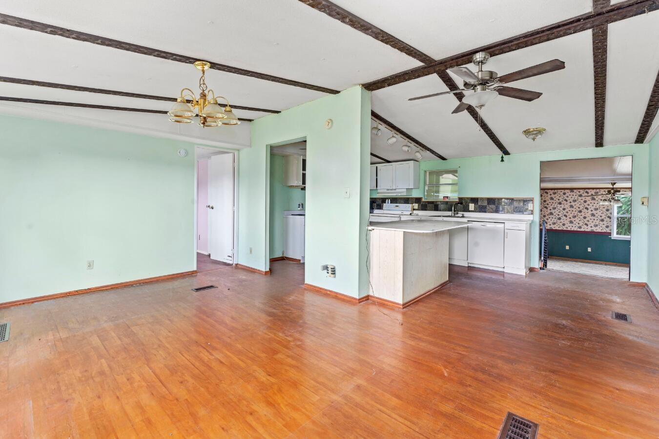 2631 E TRAPNELL RD, PLANT CITY, FL, 33566