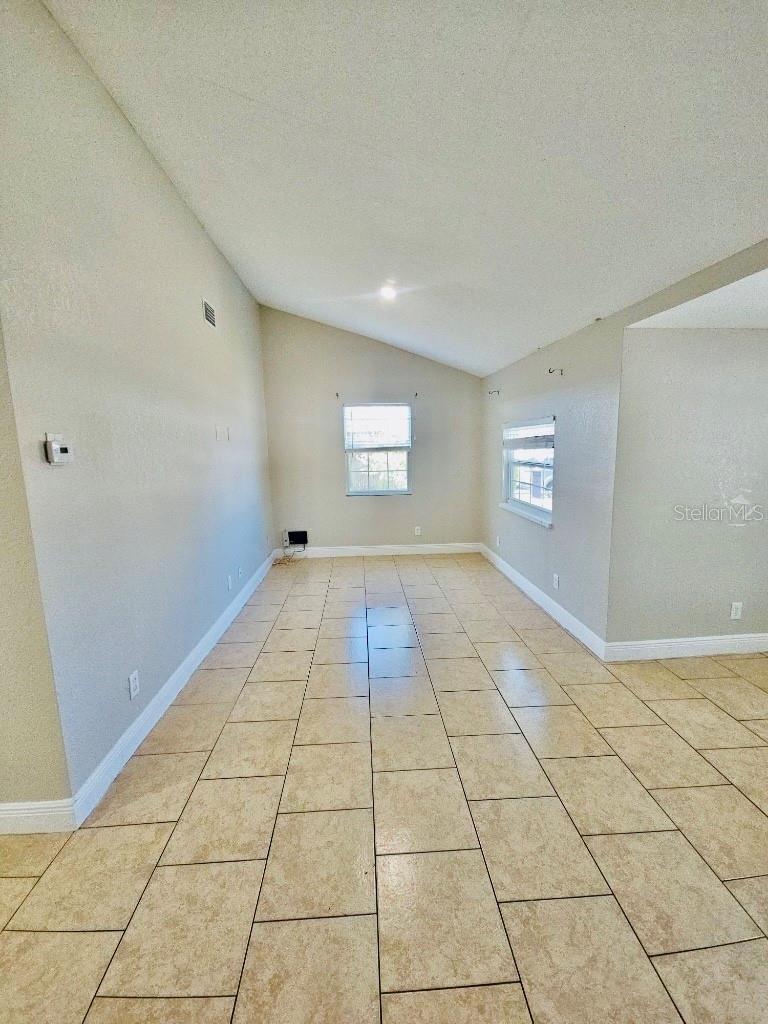 1310 W BURGER ST, TAMPA, FL, 33604