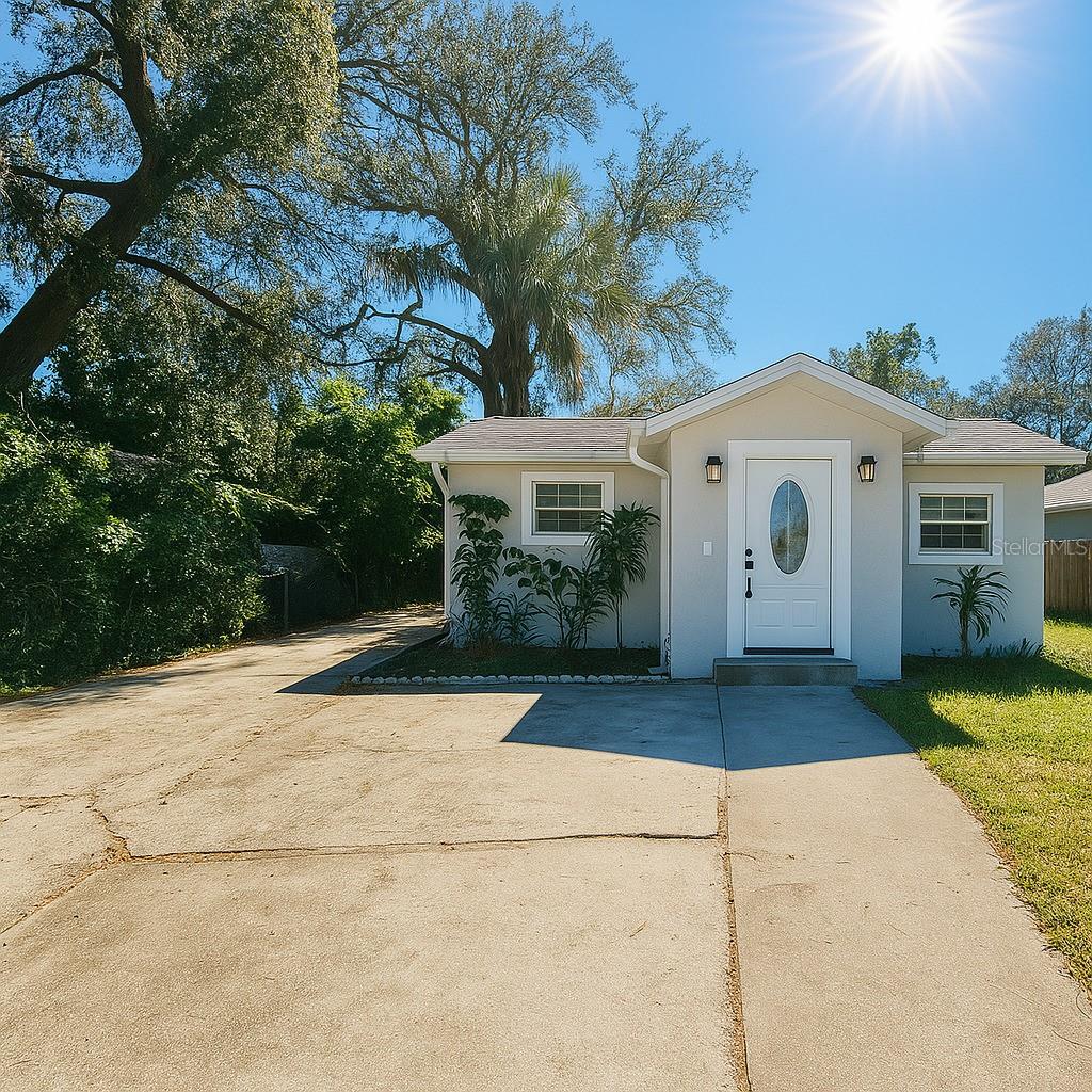 1310 W BURGER ST, TAMPA, FL, 33604