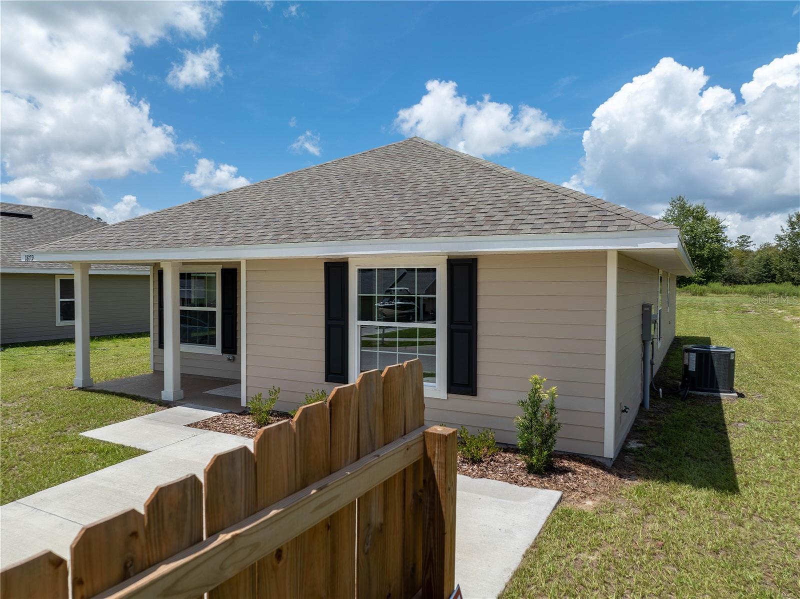 1879 N ROBERTS TRL, BELL, FL, 32619
