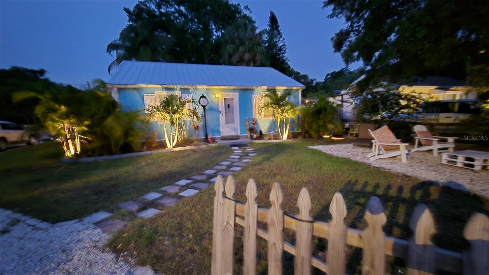 1999 N BETTY LN, CLEARWATER, FL, 33755