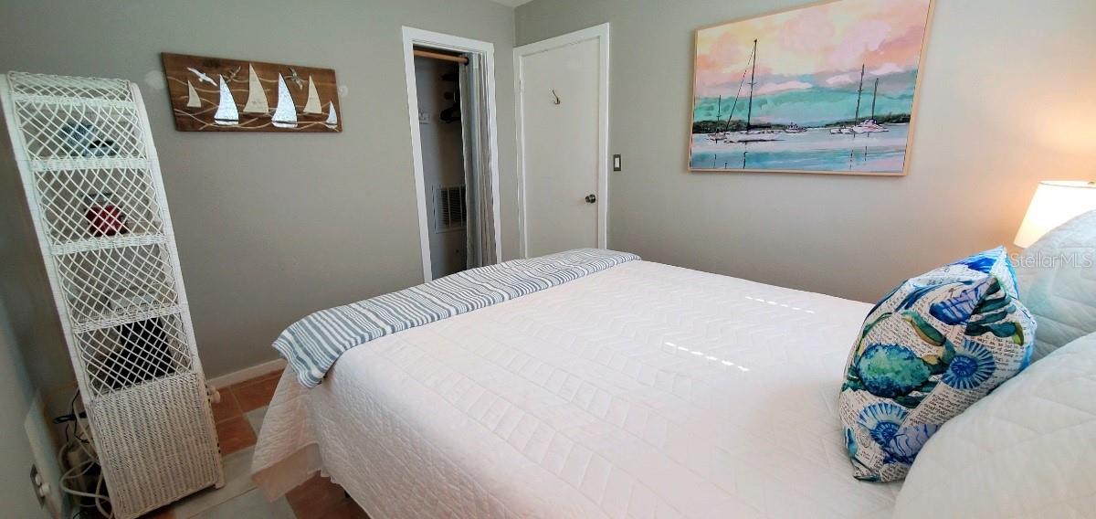 1999 N BETTY LN, CLEARWATER, FL, 33755