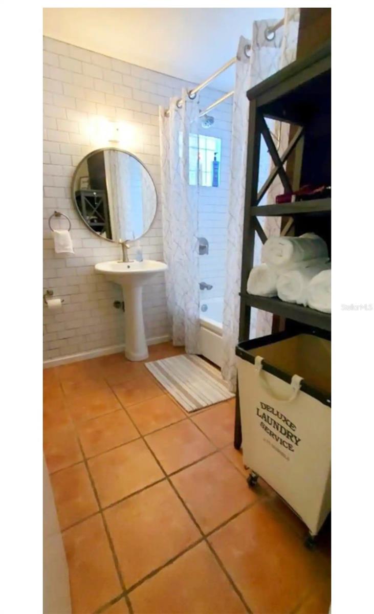 1999 N BETTY LN, CLEARWATER, FL, 33755