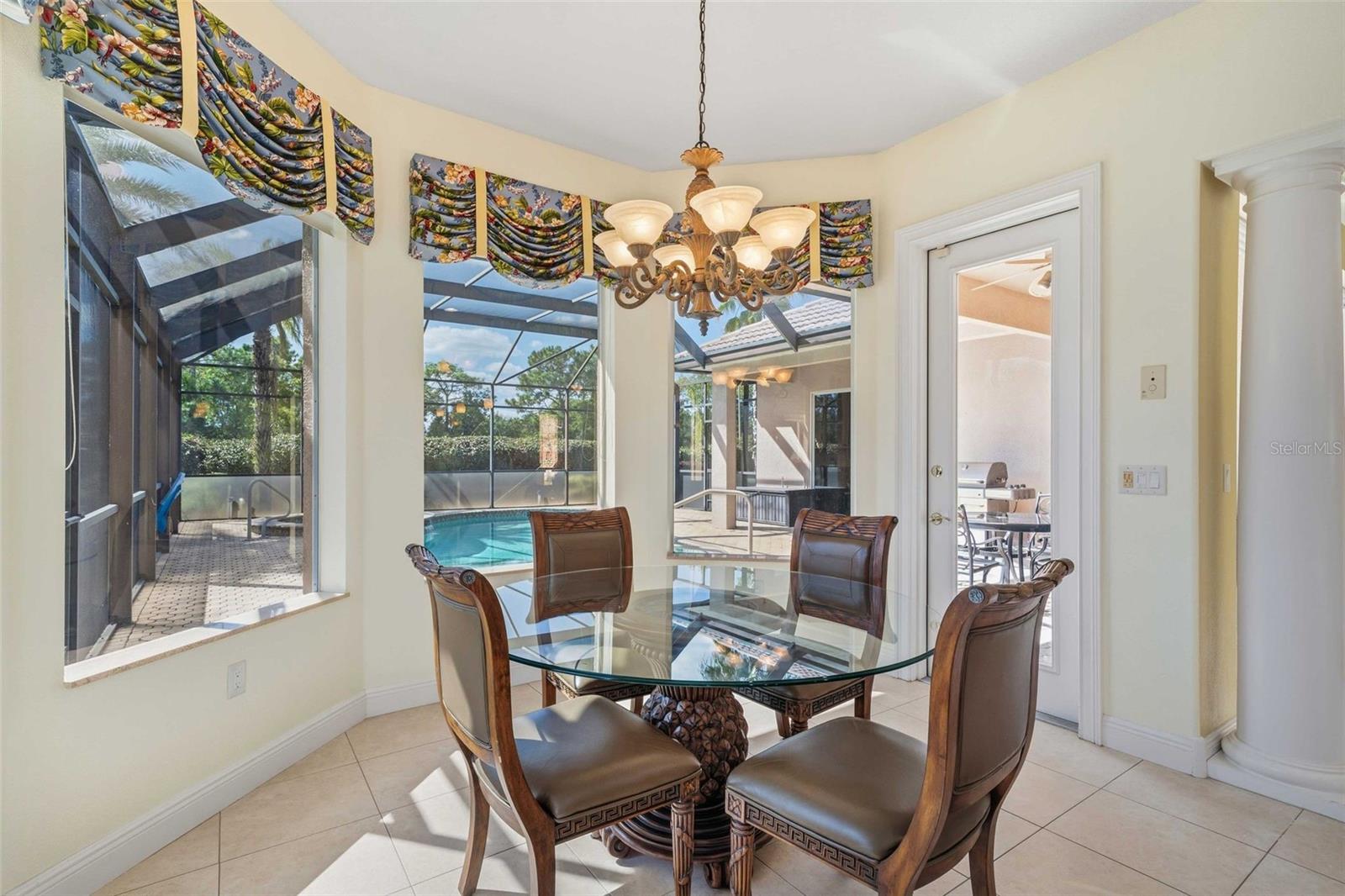 8426 CHARLESTON DR, WEEKI WACHEE, FL, 34613