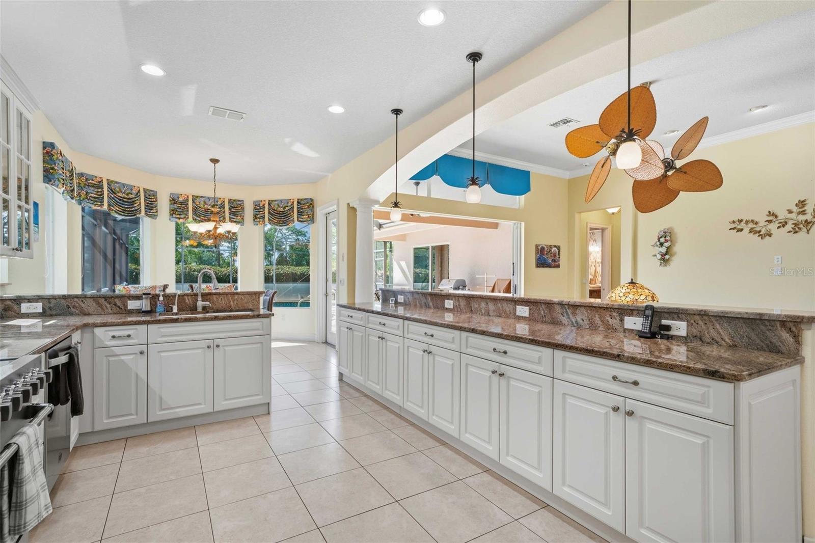 8426 CHARLESTON DR, WEEKI WACHEE, FL, 34613