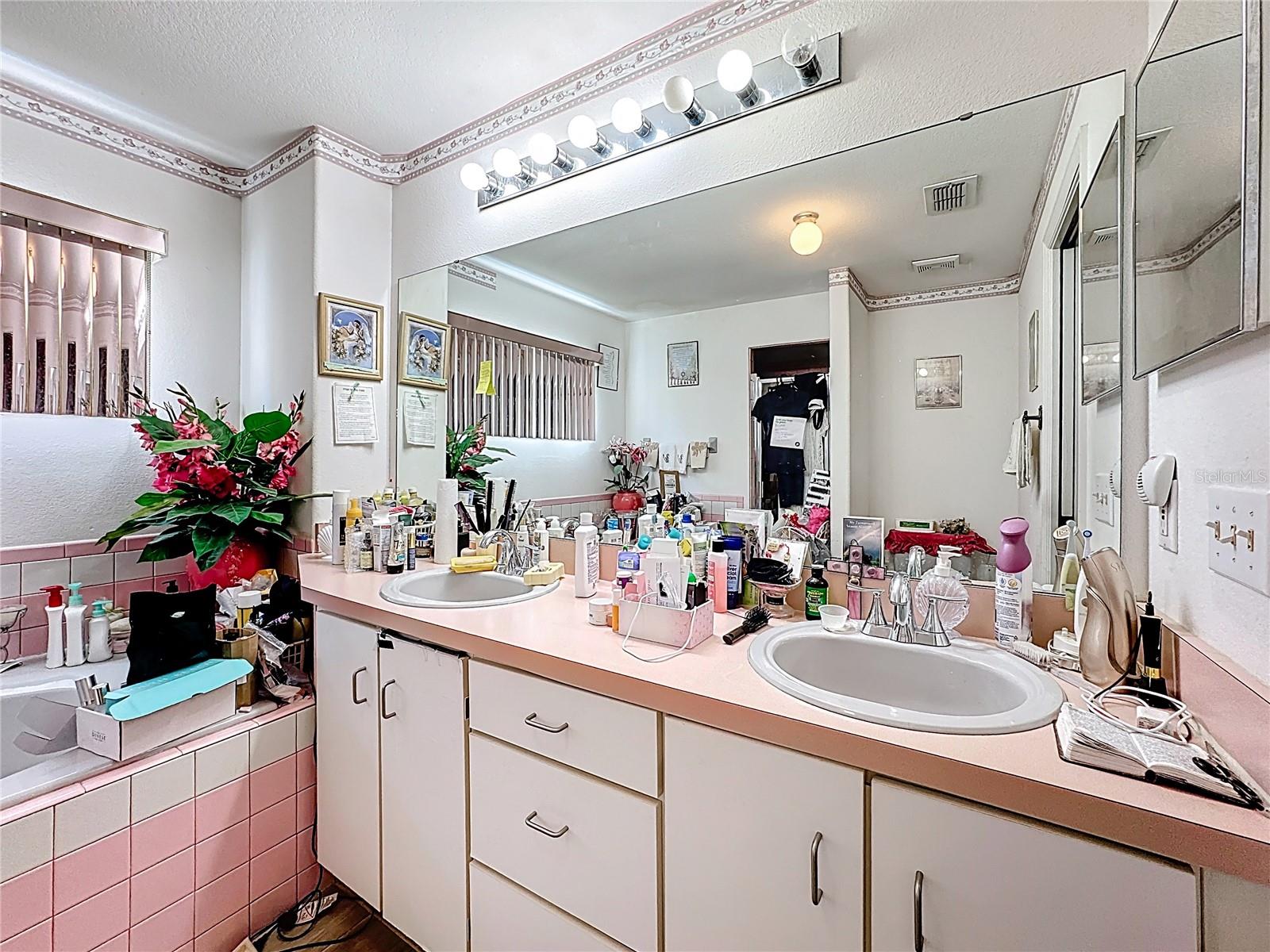 2452 BEL AIR CIR, KISSIMMEE, FL, 34743