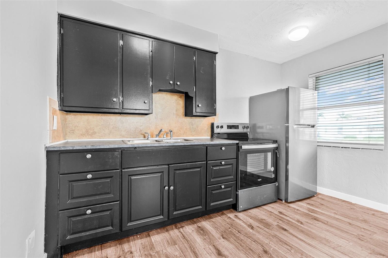 30 LYNN WAY, MADEIRA BEACH, FL, 33708