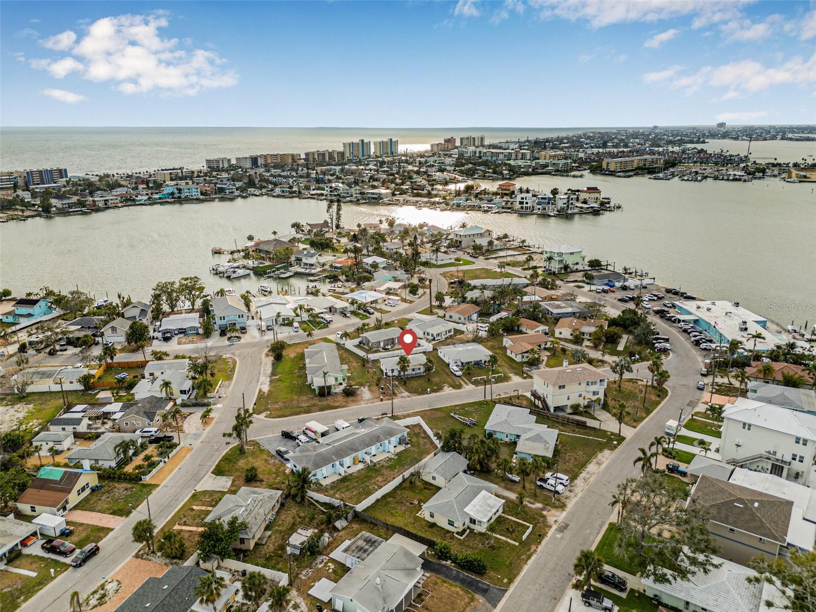 30 LYNN WAY, MADEIRA BEACH, FL, 33708