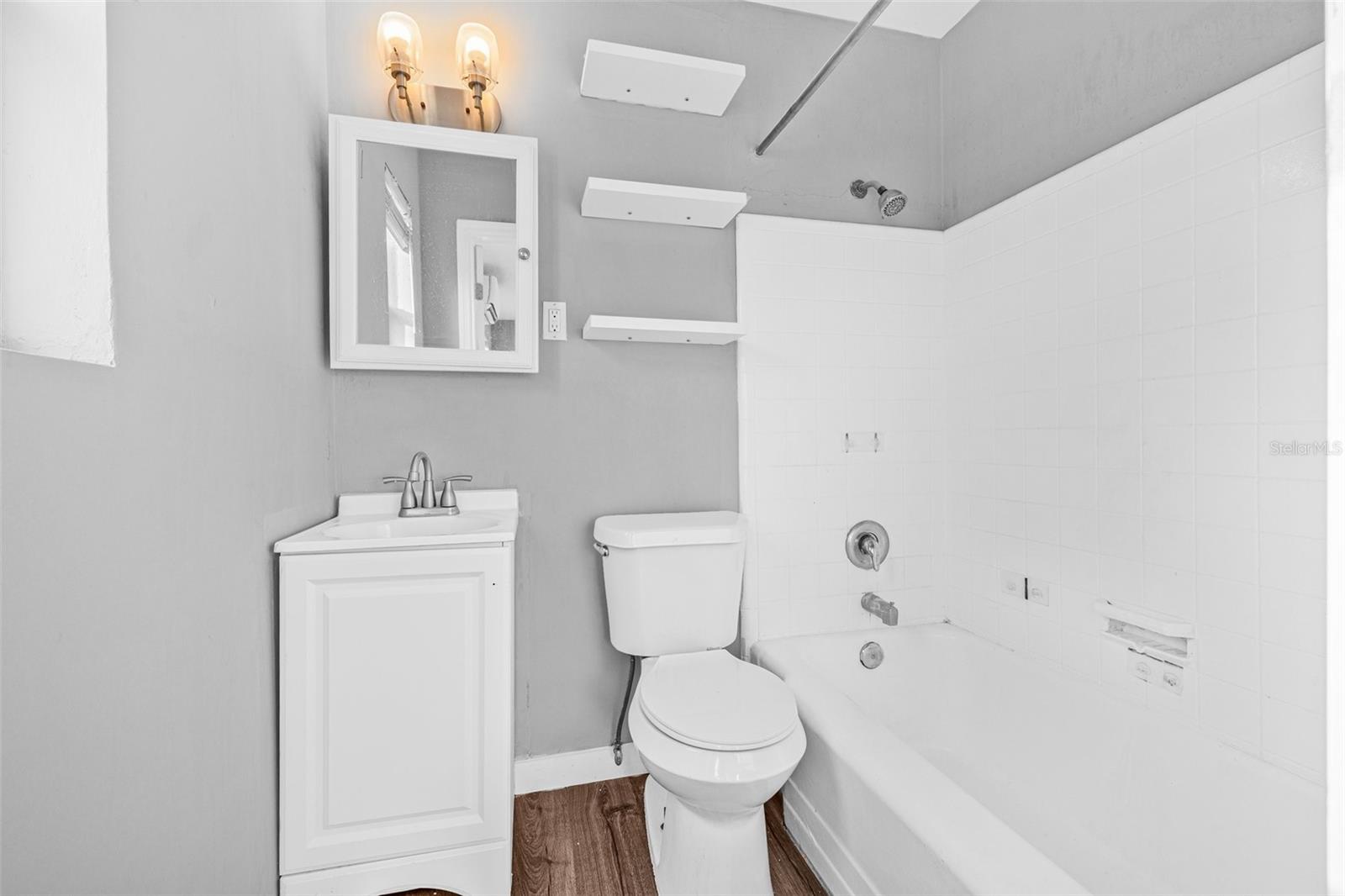 30 LYNN WAY, MADEIRA BEACH, FL, 33708