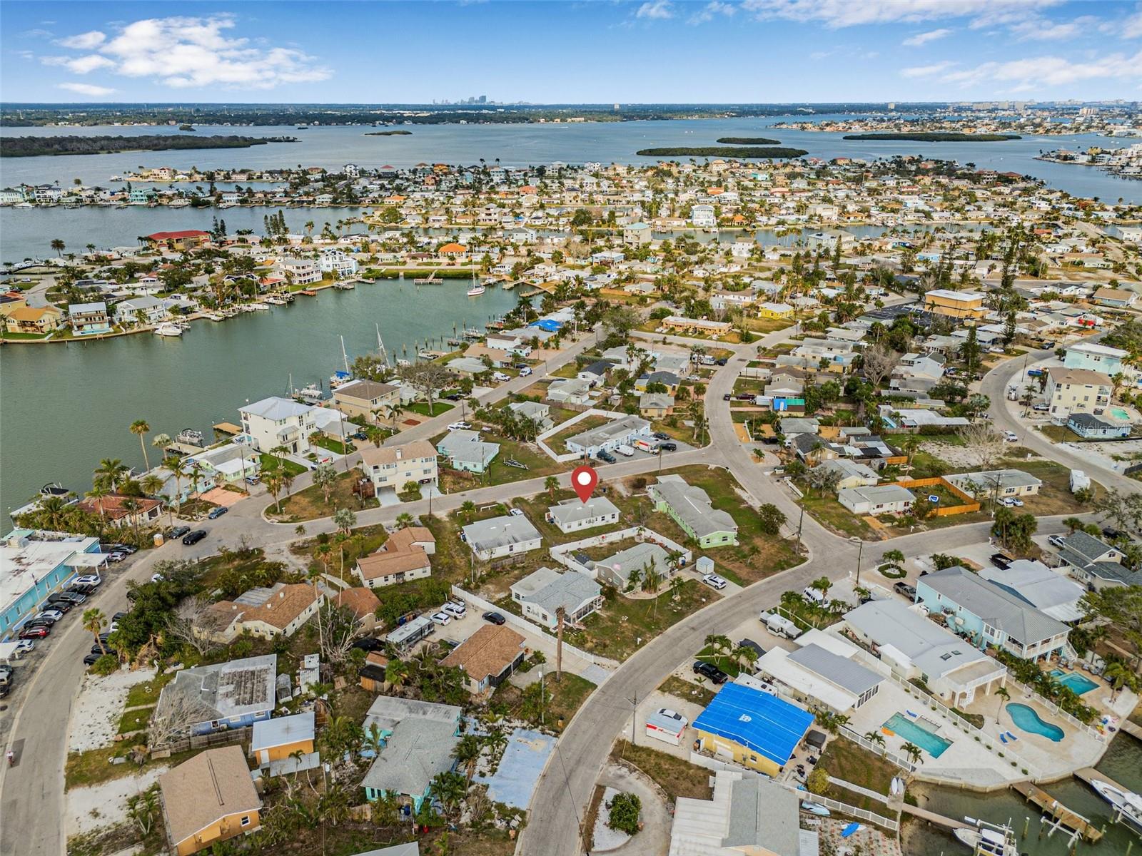 30 LYNN WAY, MADEIRA BEACH, FL, 33708