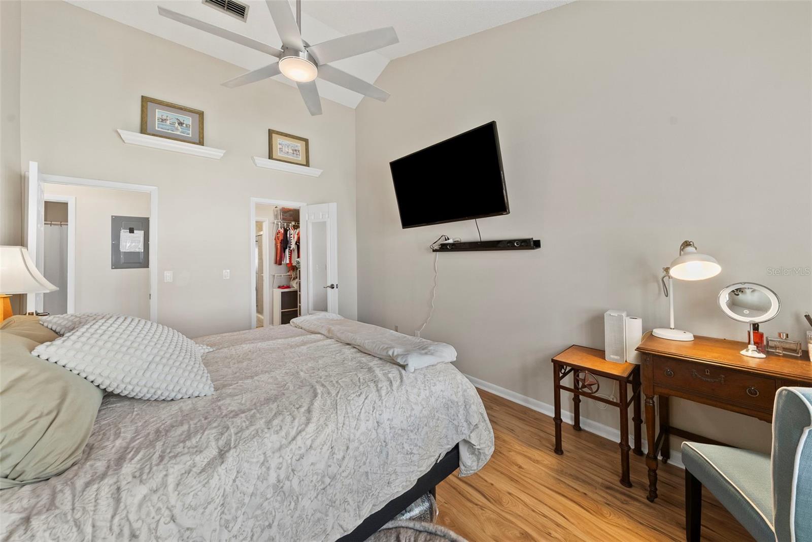 3002 W CLEVELAND ST #B10, TAMPA, FL, 33609