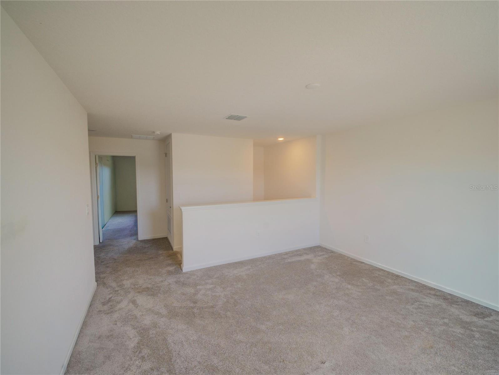 33622 SKY BLOSSOM CIR, LEESBURG, FL, 34788