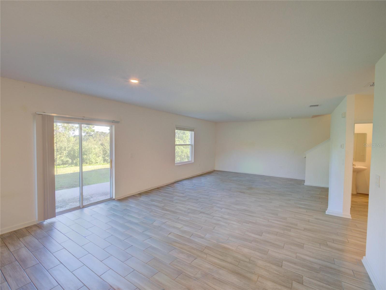 33622 SKY BLOSSOM CIR, LEESBURG, FL, 34788