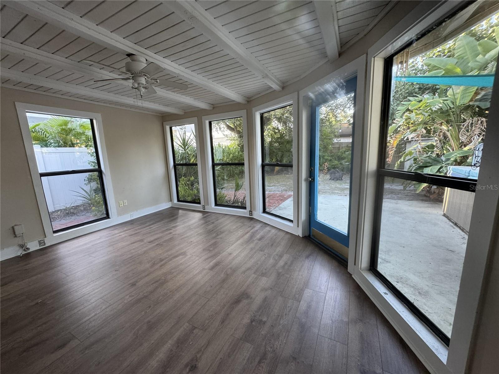 2380 BAY ST, SARASOTA, FL, 34237