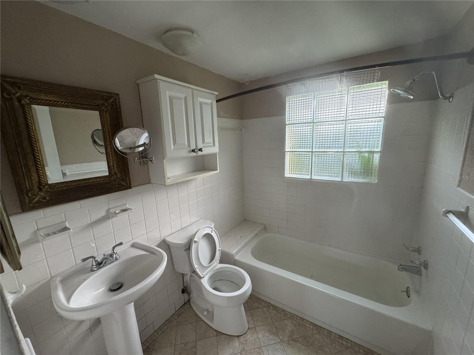 2380 BAY ST, SARASOTA, FL, 34237