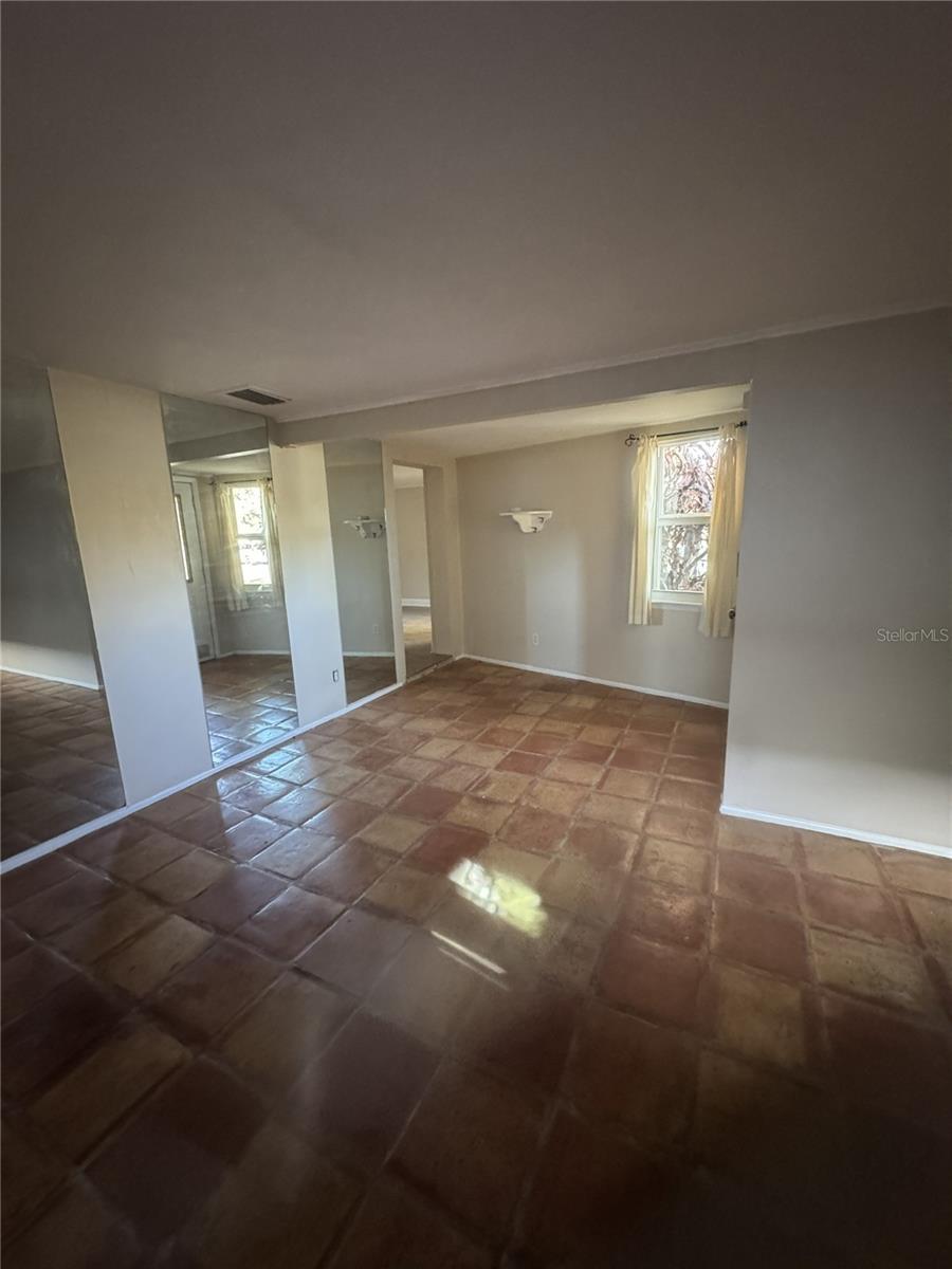 2380 BAY ST, SARASOTA, FL, 34237