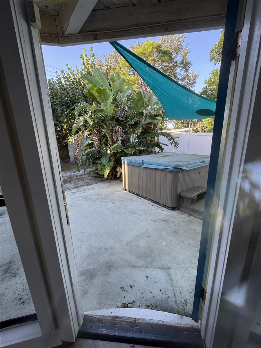 2380 BAY ST, SARASOTA, FL, 34237