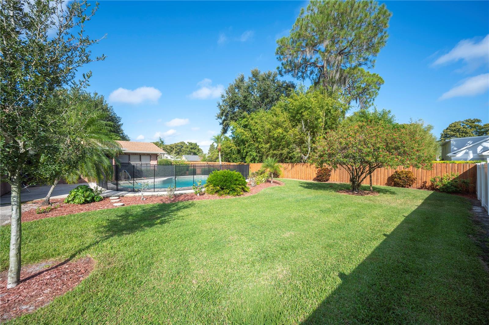 1122 CYPRESS PT W, WINTER HAVEN, FL, 33884