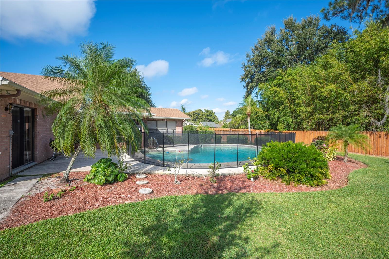 1122 CYPRESS PT W, WINTER HAVEN, FL, 33884