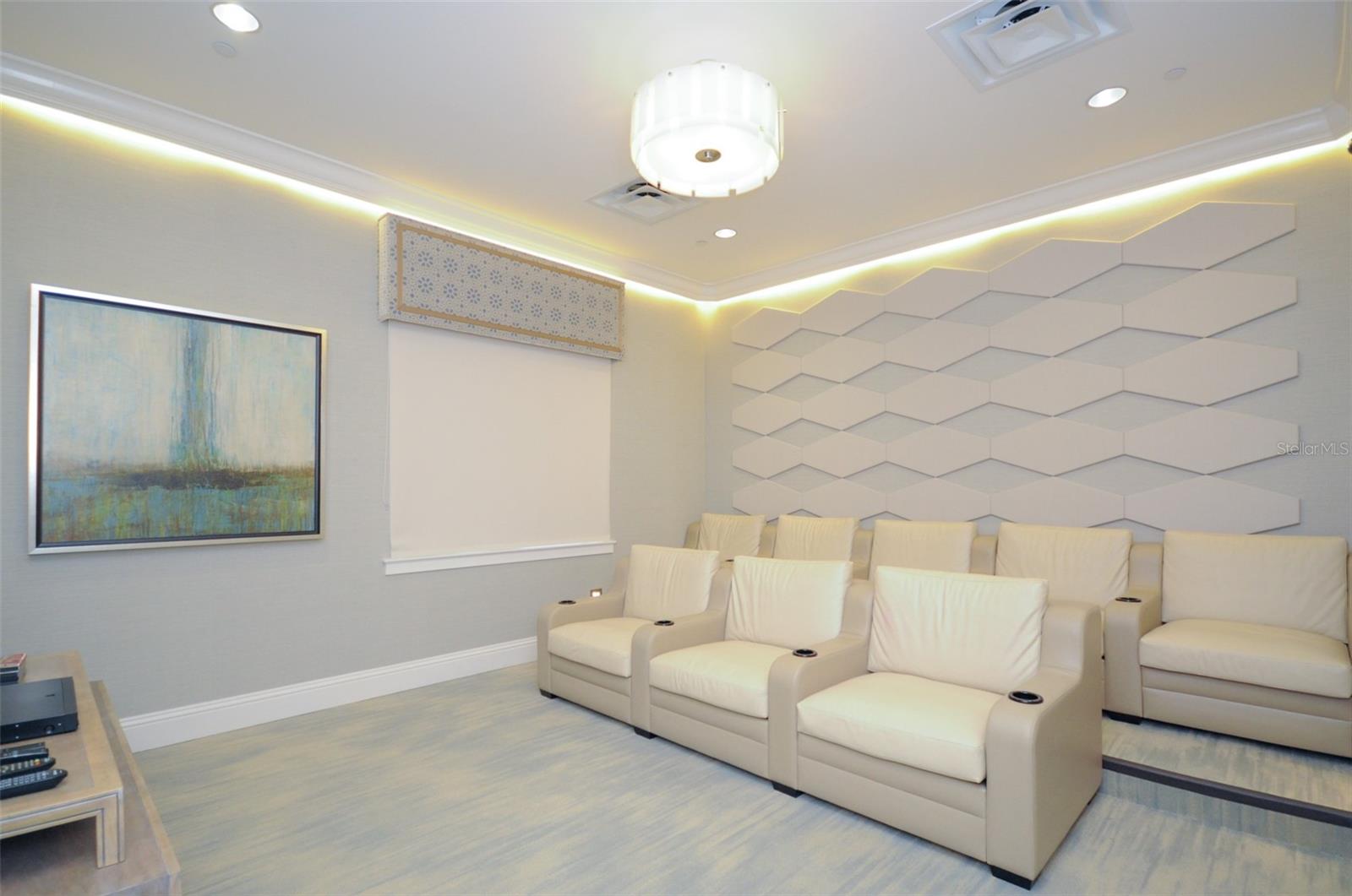 30600 CHESAPEAKE BAY DR, WESLEY CHAPEL, FL, 33543