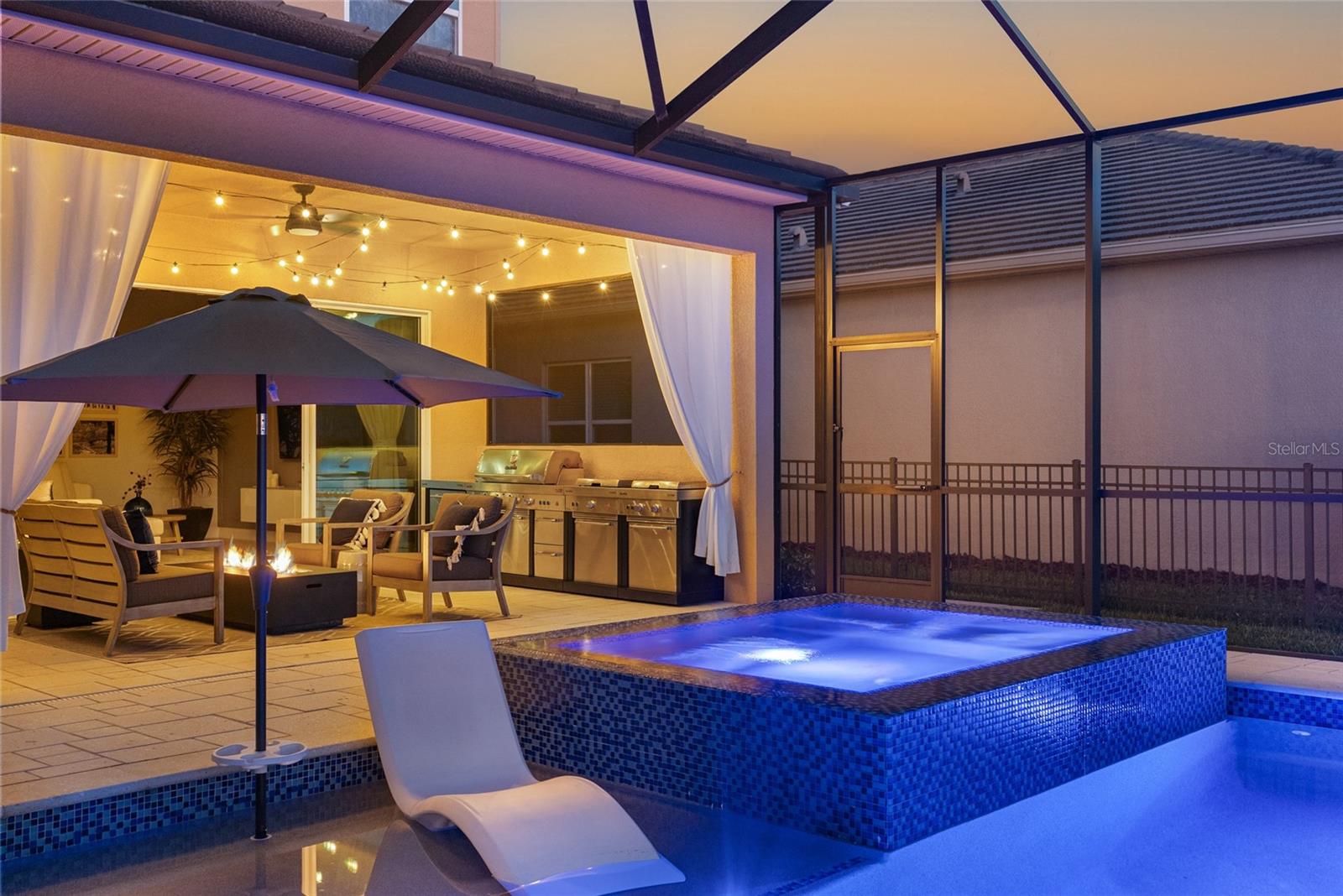 30600 CHESAPEAKE BAY DR, WESLEY CHAPEL, FL, 33543