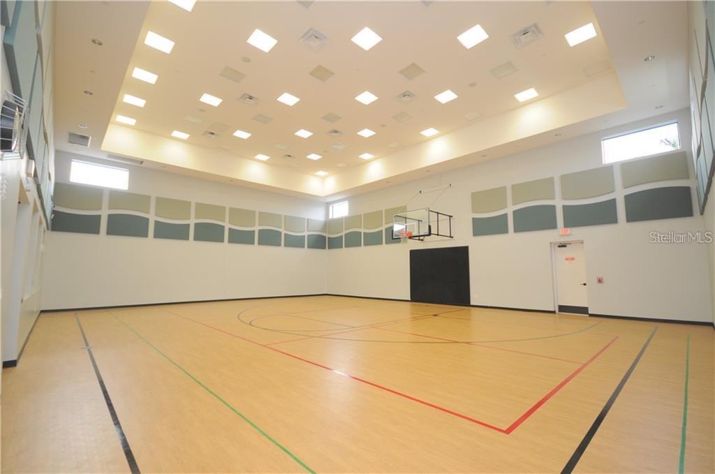 30600 CHESAPEAKE BAY DR, WESLEY CHAPEL, FL, 33543